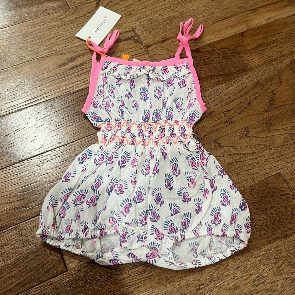 NWT Everbloom Romper Girls NB-3 Months Muslin Material